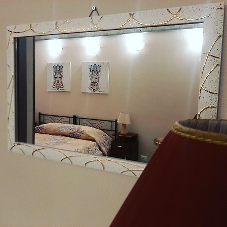 San Nicolo House Bed and Breakfast Aci Catena Buitenkant foto