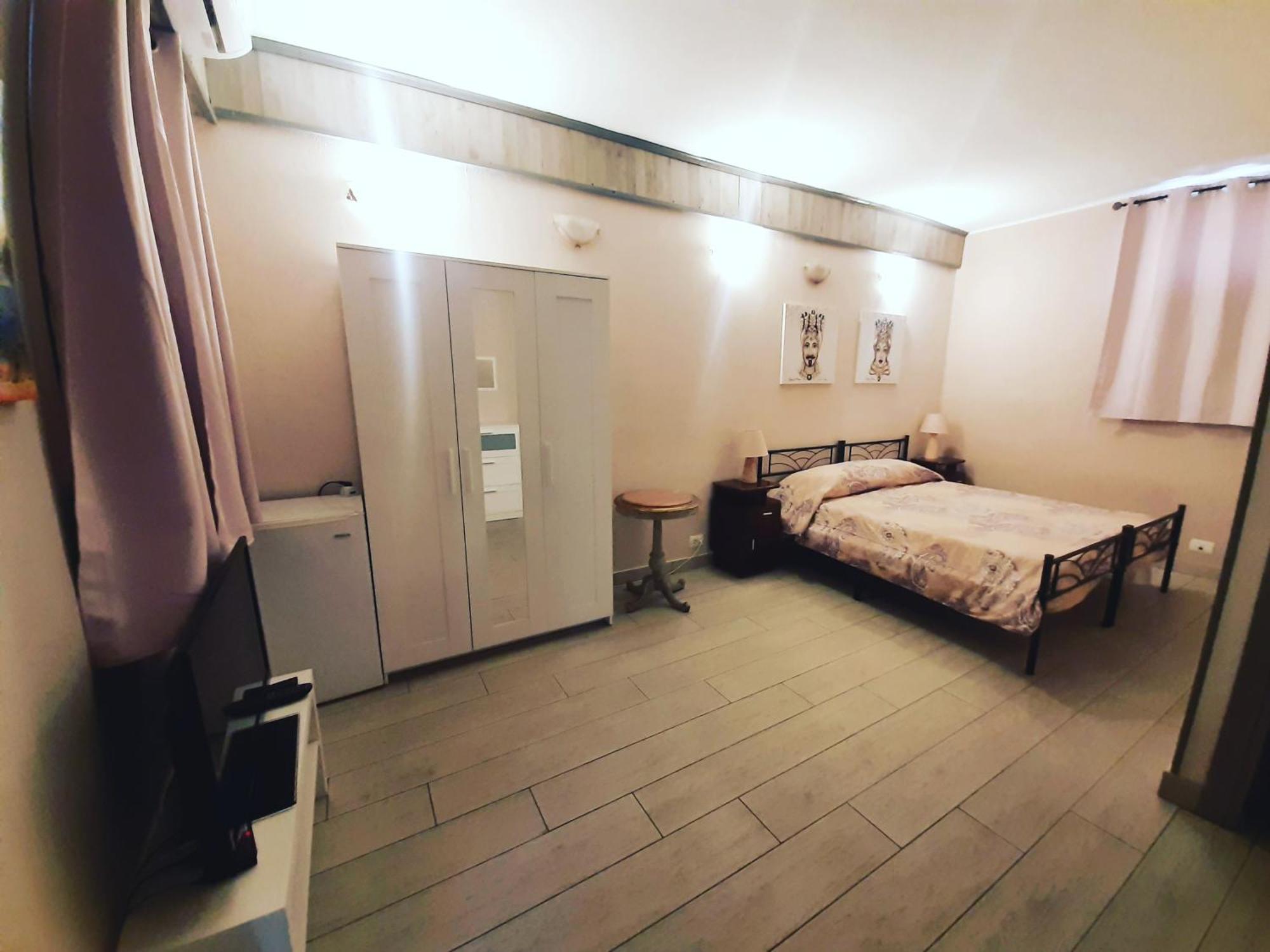 San Nicolo House Bed and Breakfast Aci Catena Buitenkant foto