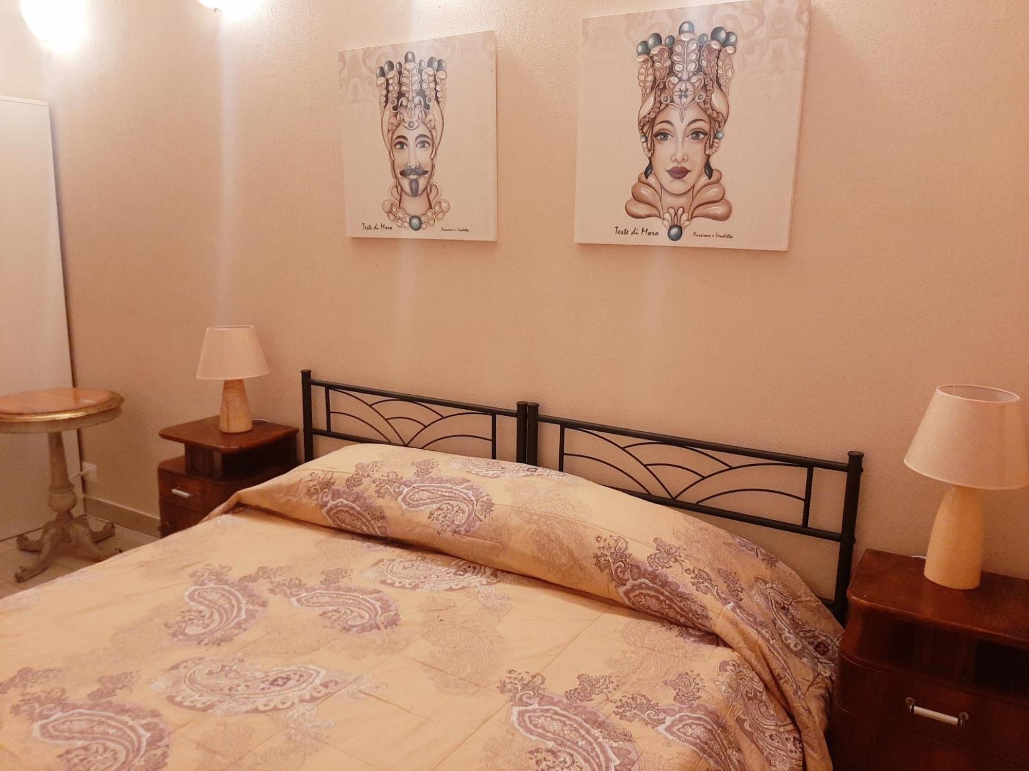 San Nicolo House Bed and Breakfast Aci Catena Buitenkant foto