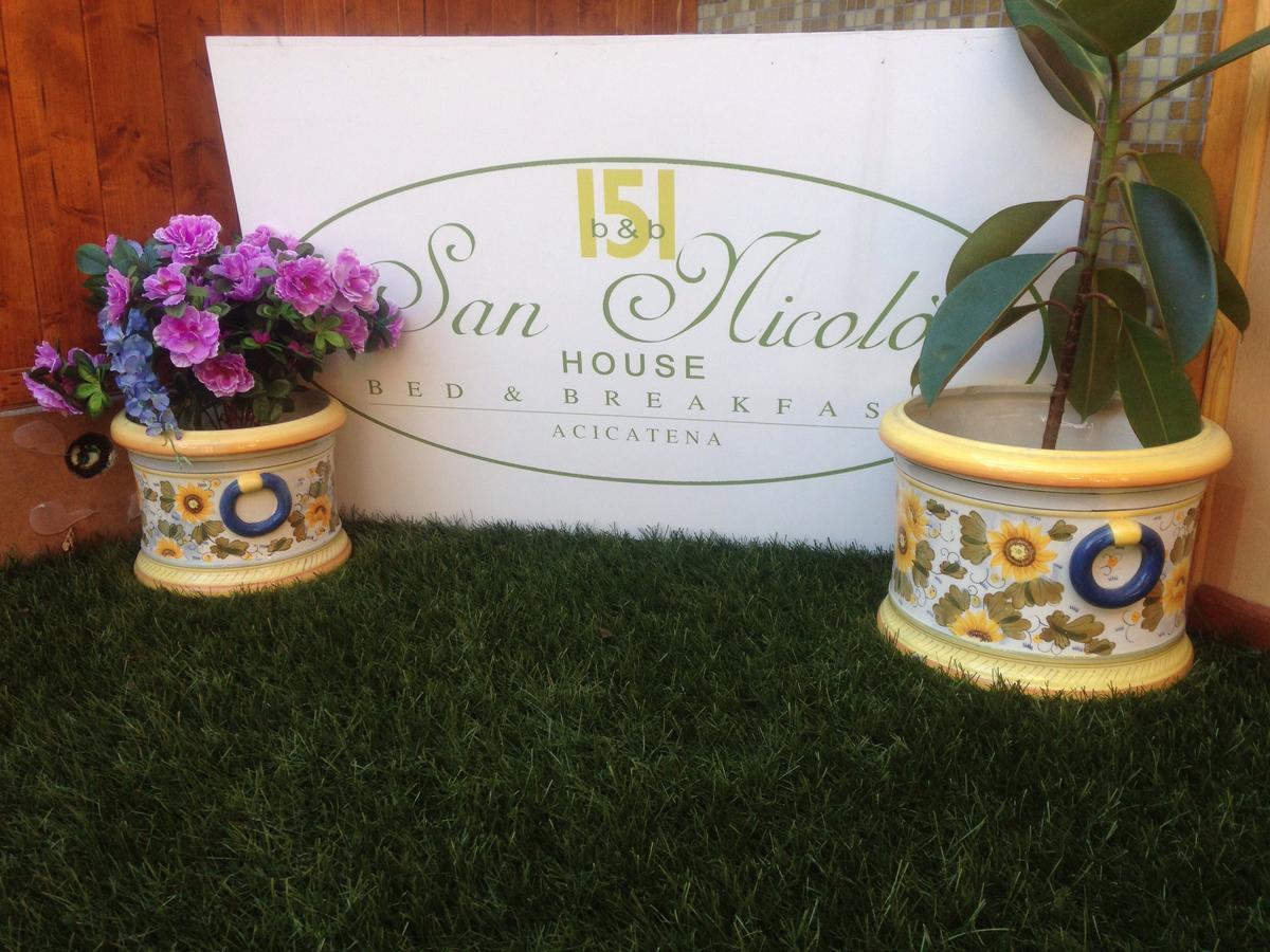 San Nicolo House Bed and Breakfast Aci Catena Buitenkant foto