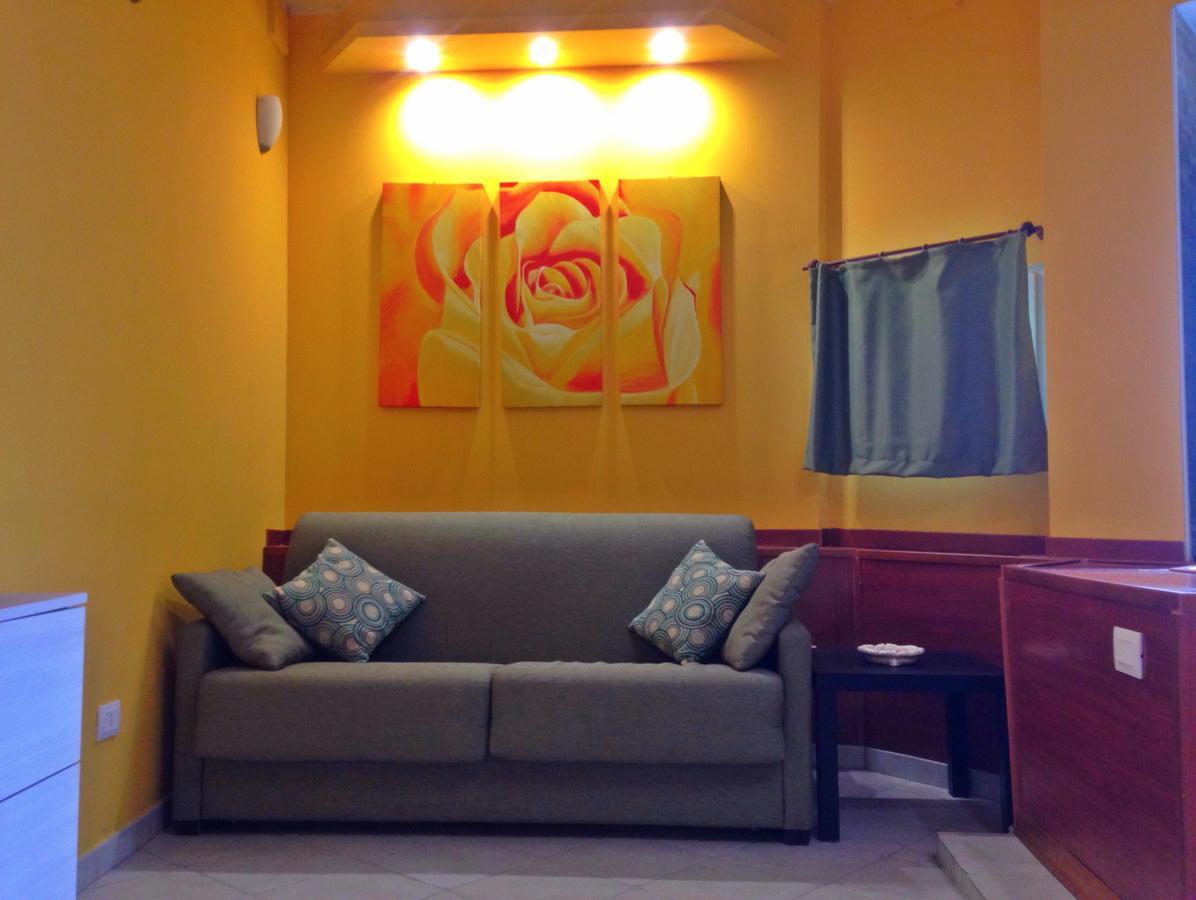 San Nicolo House Bed and Breakfast Aci Catena Buitenkant foto