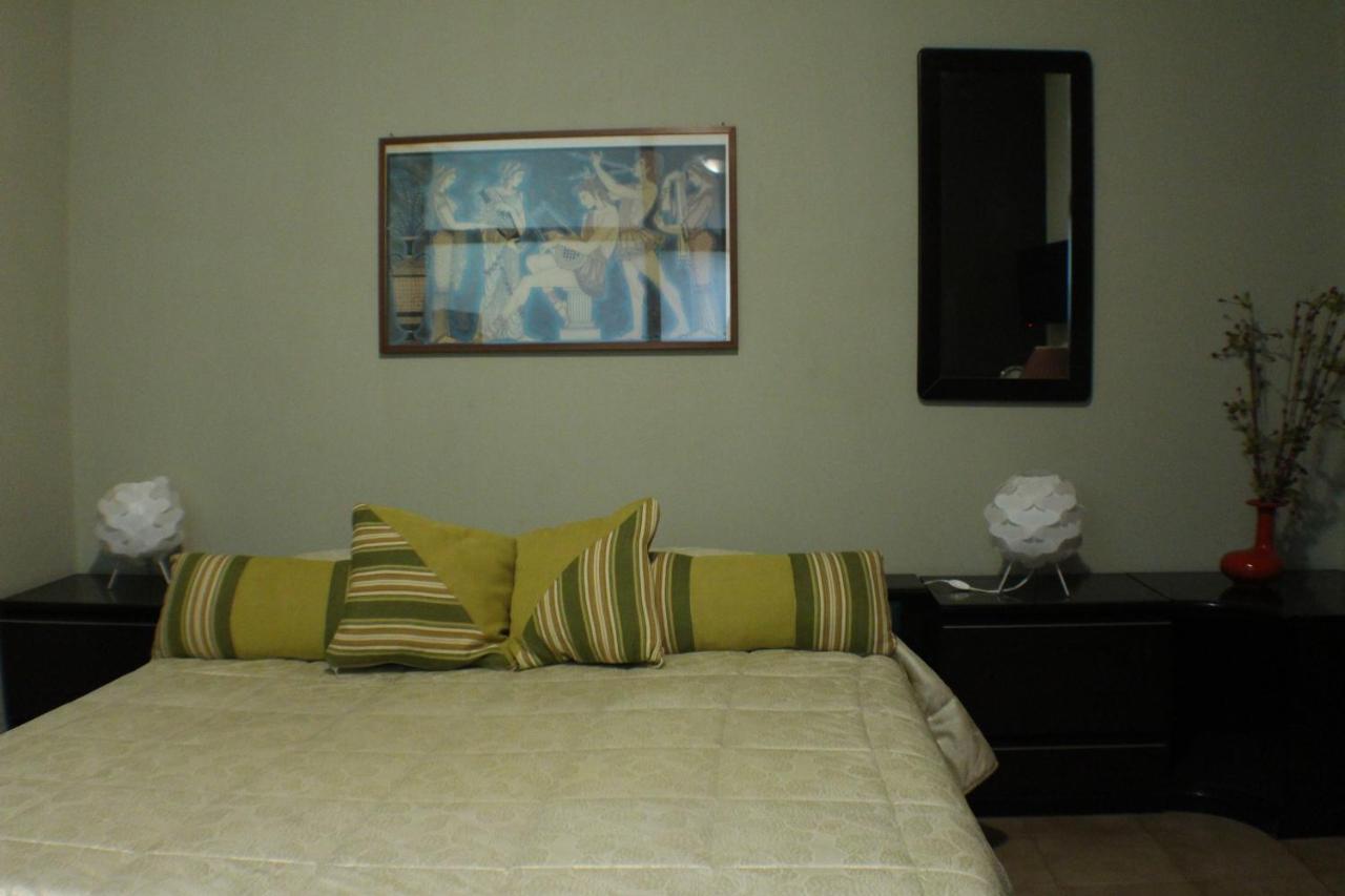 San Nicolo House Bed and Breakfast Aci Catena Buitenkant foto
